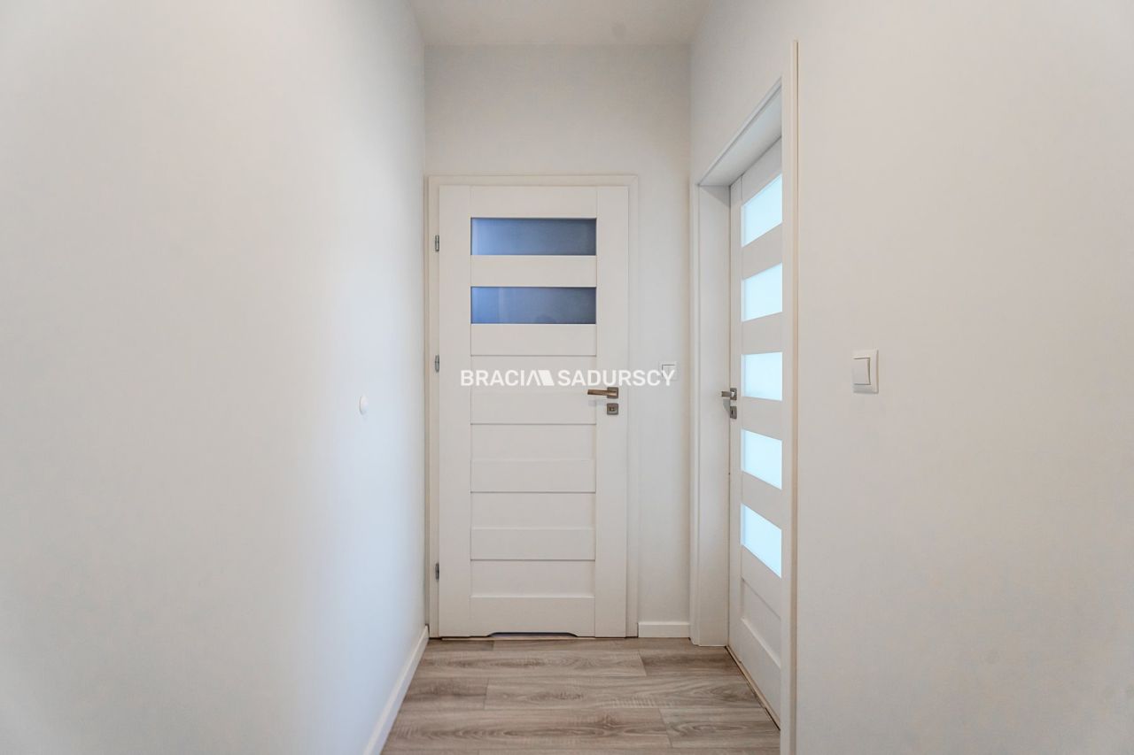Mieszkanie 3-pokojowe Kraków Podgórze, ul. Tadeusza Szafrana. Zdjęcie 37