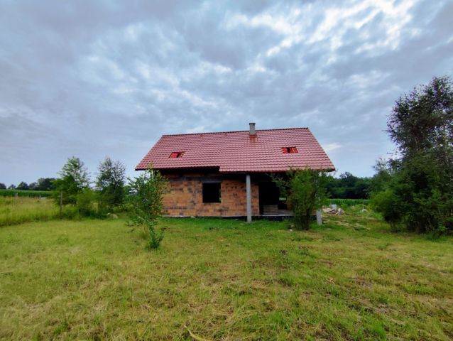 dom wolnostojący, 7 pokoi Oborniki Śląskie. Zdjęcie 1