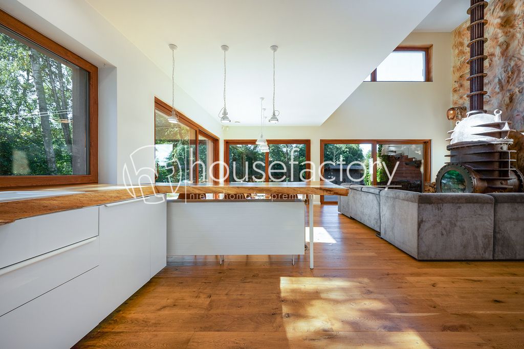 dom wolnostojący, 4 pokoje Łódź Nowosolna. Zdjęcie 6