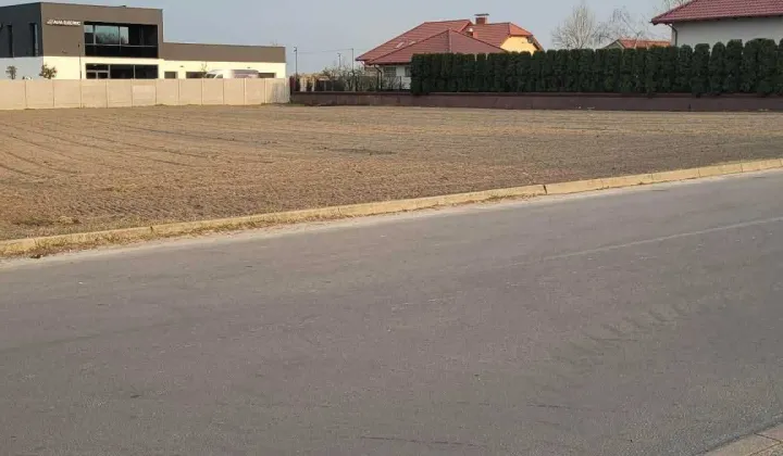 Działka budowlana Poniec