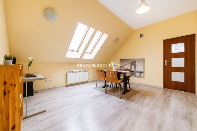 dom wolnostojący, 5 pokoi Węgrzce Wielkie. Zdjęcie 9