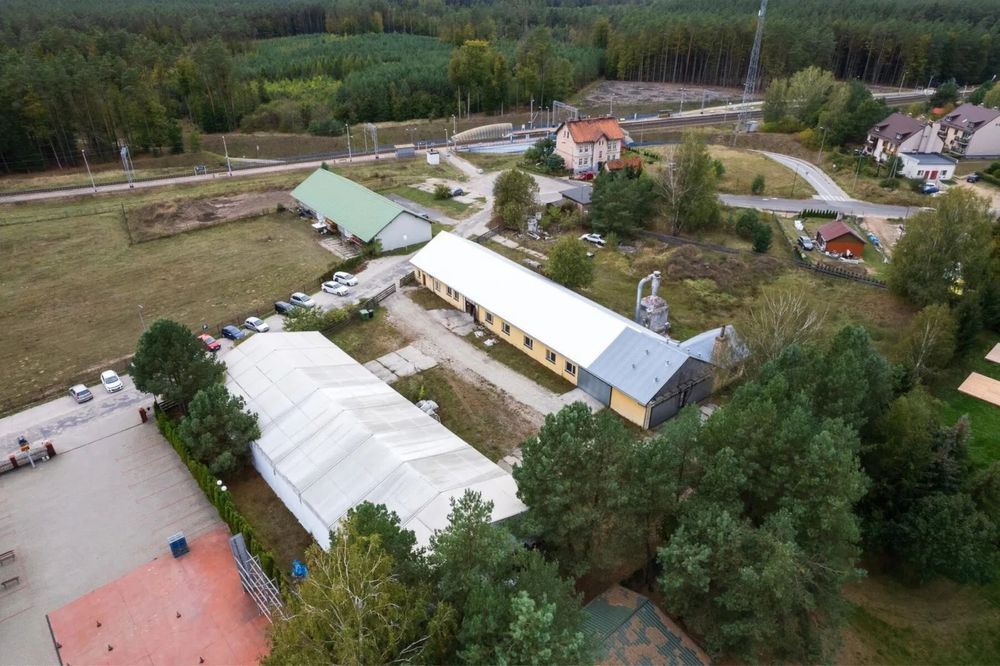 Hala/magazyn Smolniki. Zdjęcie 2