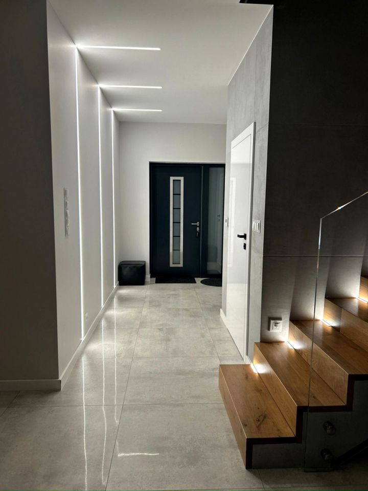 dom wolnostojący, 6 pokoi Konstancin-Jeziorna. Zdjęcie 4