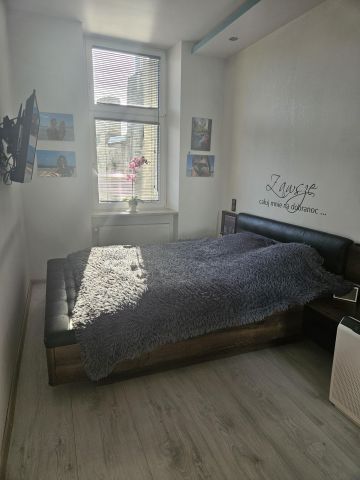 Mieszkanie 3-pokojowe Łódź Polesie, ul. Stefana Żeromskiego. Zdjęcie 1