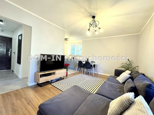 Mieszkanie 3-pokojowe Jastrzębie-Zdrój Zdrój, ul. Władysława Broniewskiego. Zdjęcie 3