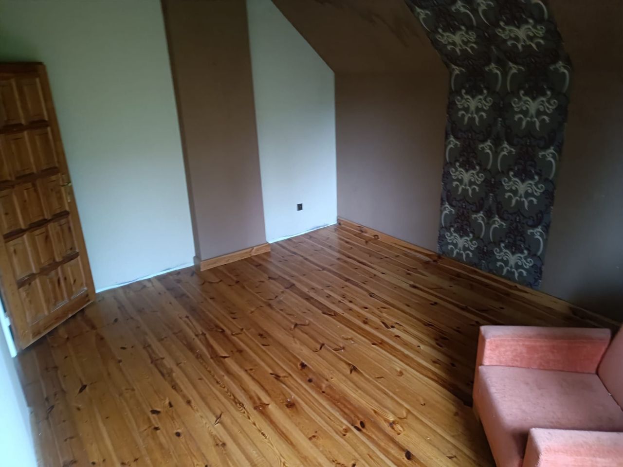 dom wolnostojący Sieniawa Żarska. Zdjęcie 8