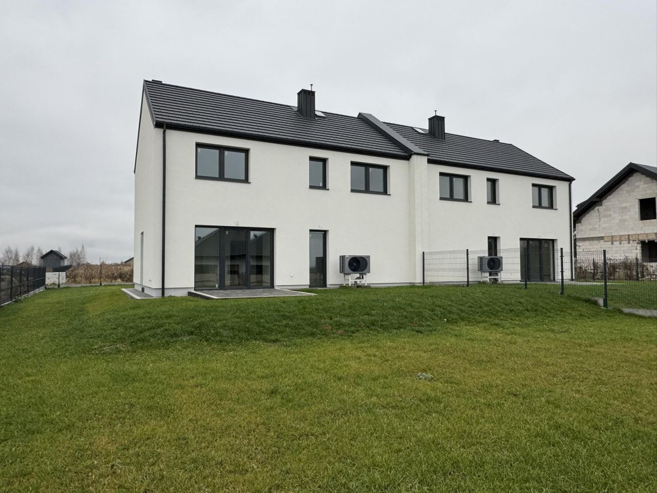 bliźniak, 5 pokoi Boduszyn. Zdjęcie 3