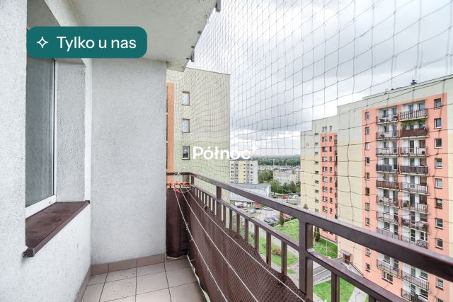 Mieszkanie 3-pokojowe Bytom Stroszek, ul. ks. Prymasa Augusta Hlonda. Zdjęcie 1