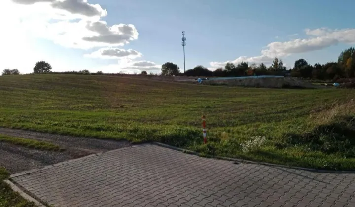 Działka inwestycyjna Dębówka