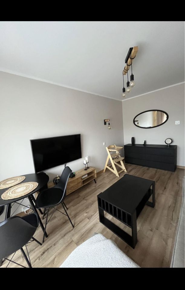 Mieszkanie 3-pokojowe Leszno Centrum, ul. Osiedle Józefa Sułkowskiego. Zdjęcie 2