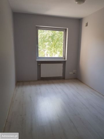 Biuro Poznań Piątkowo, ul. Łużycka. Zdjęcie 1