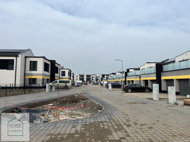 bliźniak, 6 pokoi Szczytniki. Zdjęcie 5