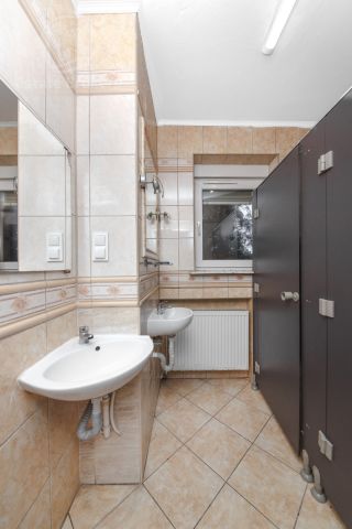 dom wolnostojący, 11 pokoi Wrocław Ołtaszyn, ul. Ułańska. Zdjęcie 27