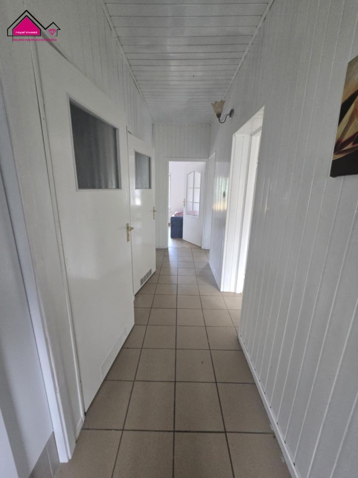 dom wolnostojący, 5 pokoi Szydłówiec. Zdjęcie 10