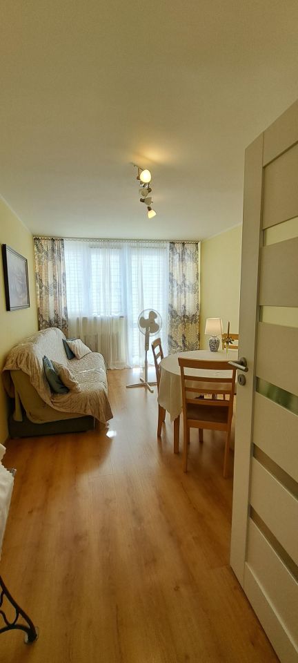 Mieszkanie 3-pokojowe Legnica, ul. Horyzontalna. Zdjęcie 2