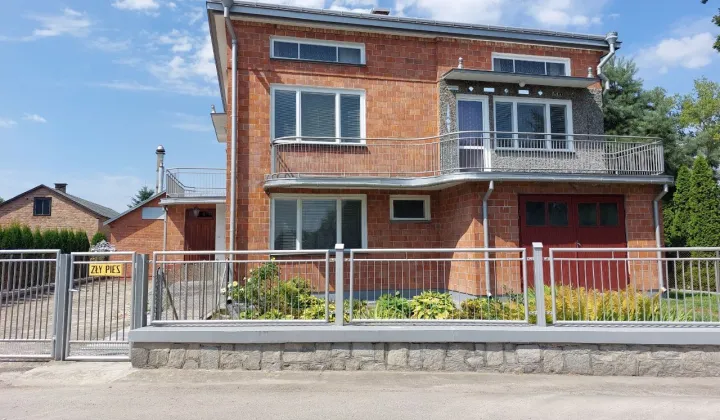 dom wolnostojący, 8 pokoi Tyszowce, ul. Kątek