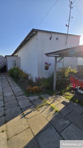 dom wolnostojący, 2 pokoje Bełchatów, ul. Henryka Sienkiewicza. Zdjęcie 1