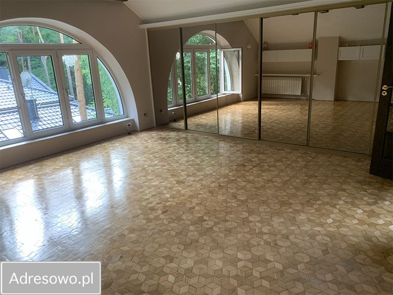 dworek, 6 pokoi Magdalenka, ul. Klonowa. Zdjęcie 5