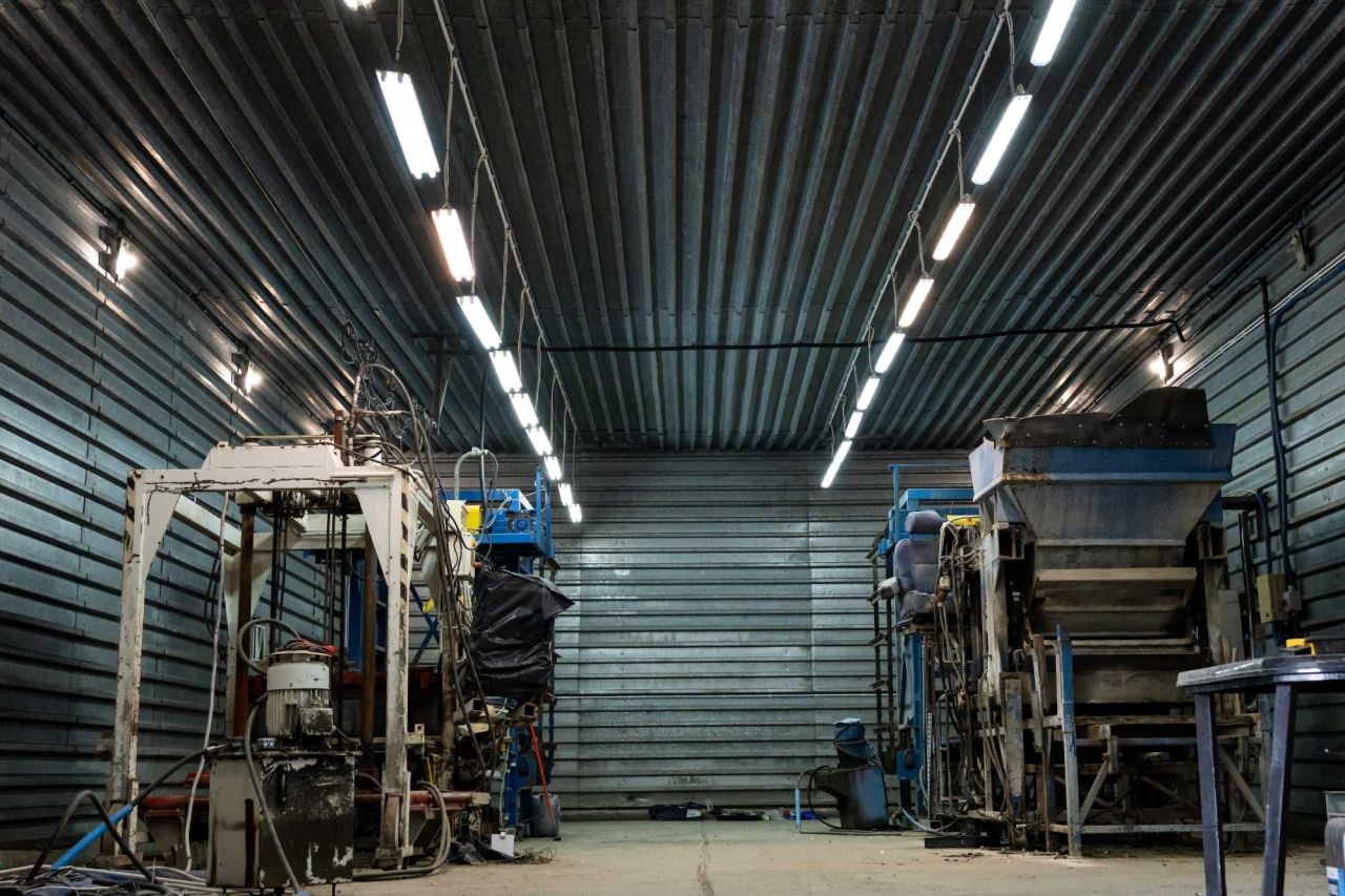 Hala/magazyn Wołów. Zdjęcie 6