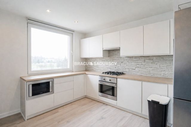 Mieszkanie 3-pokojowe Kraków Podgórze Duchackie, ul. Gołaśka. Zdjęcie 2