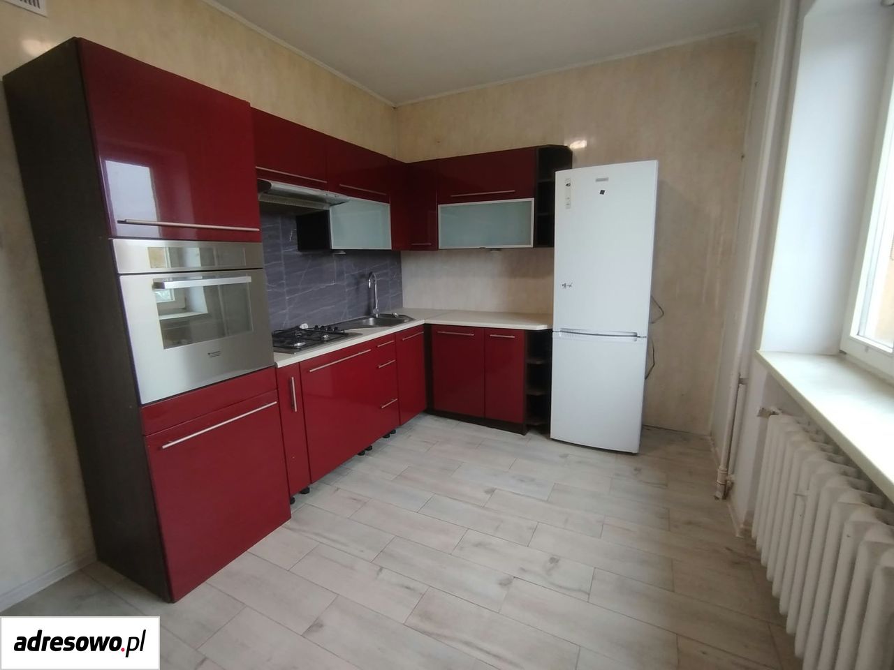bliźniak, 5 pokoi Ostrowiec Świętokrzyski, ul. Jana Kasprowicza. Zdjęcie 3