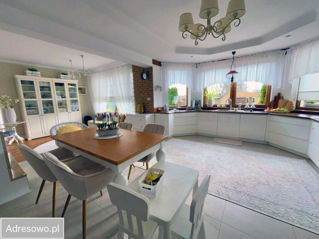 dom wolnostojący, 9 pokoi Aleksandrów. Zdjęcie 9