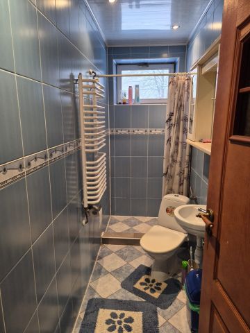 dom wolnostojący, 5 pokoi Nasiczne. Zdjęcie 3