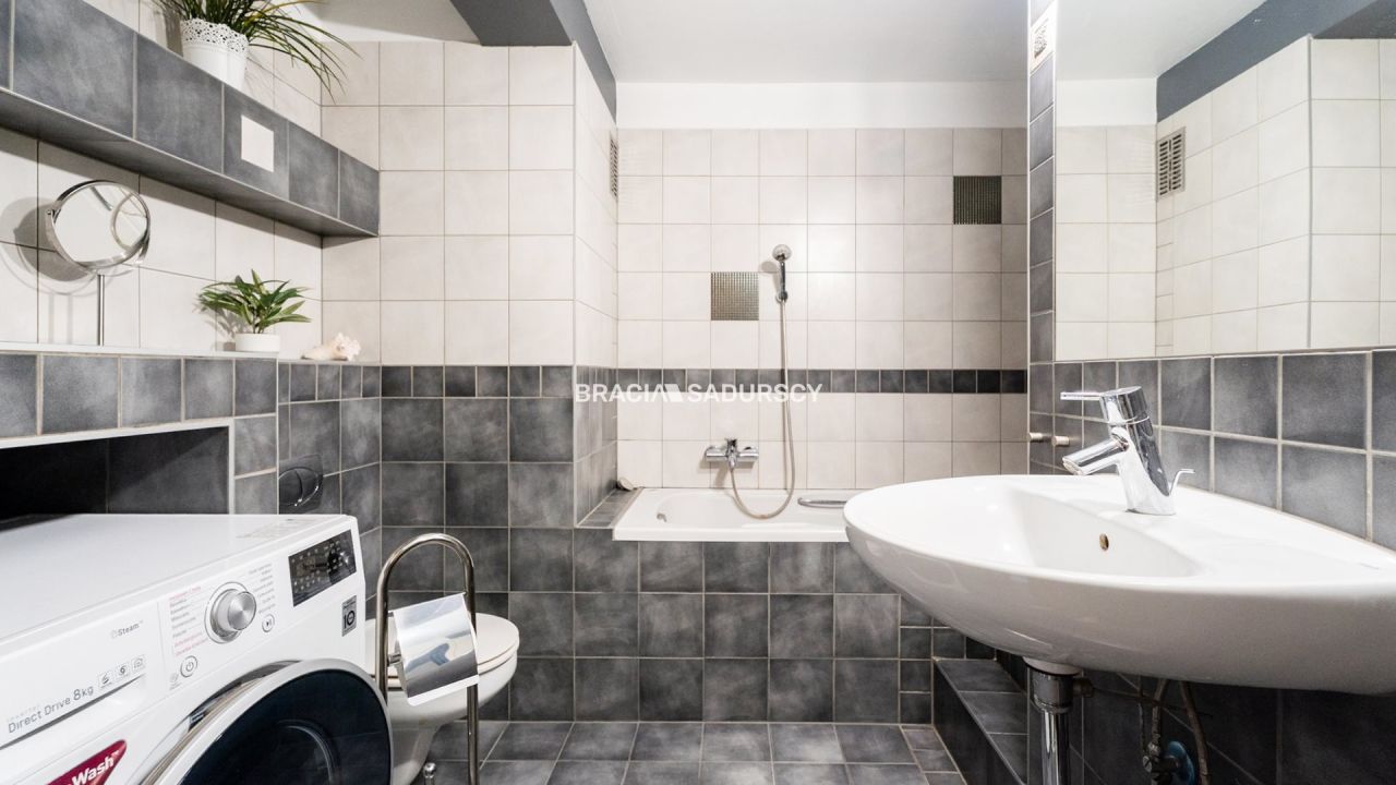 Mieszkanie 6-pokojowe Kraków, ul. Saska. Zdjęcie 17