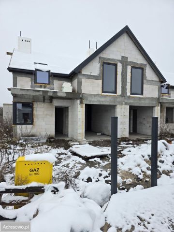 dom szeregowy, 5 pokoi Świdnik, ul. Kamili Skolimowskiej. Zdjęcie 1