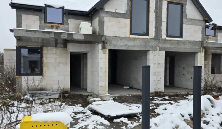 dom szeregowy, 5 pokoi Świdnik, ul. Kamili Skolimowskiej