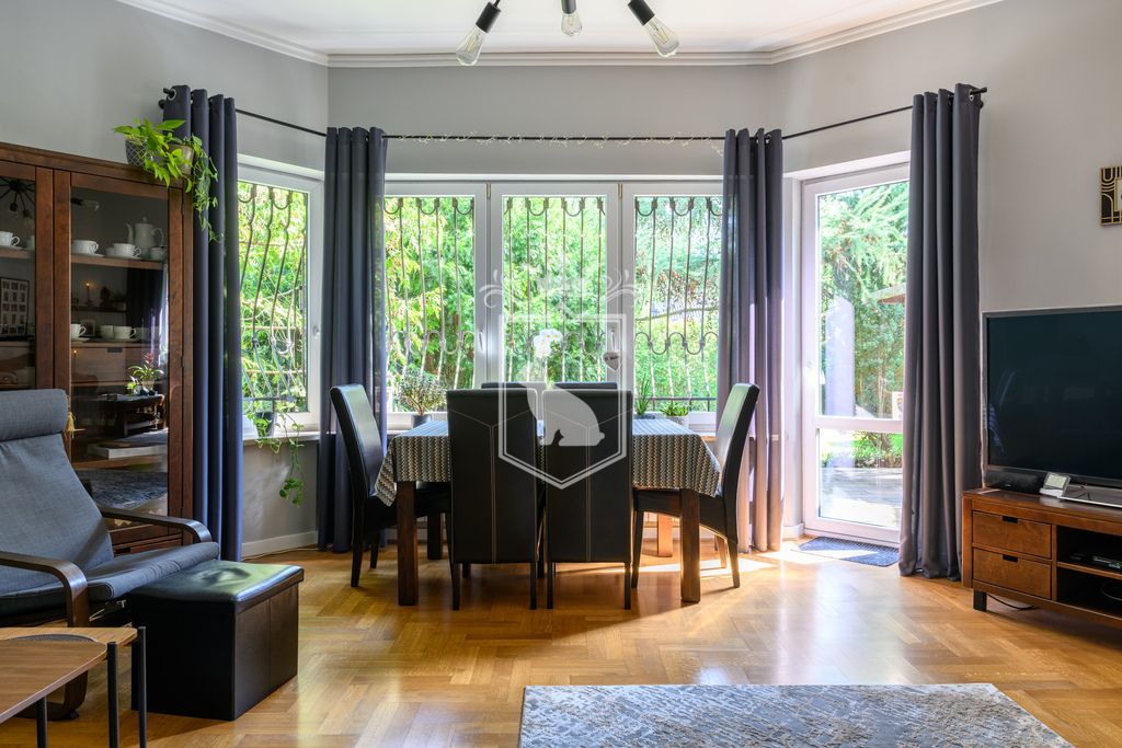 dom wolnostojący, 7 pokoi Warszawa Wesoła, ul. Brata Alberta. Zdjęcie 3