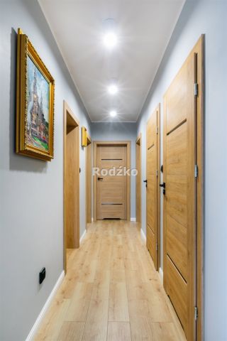 dom wolnostojący, 4 pokoje Rzywno. Zdjęcie 9