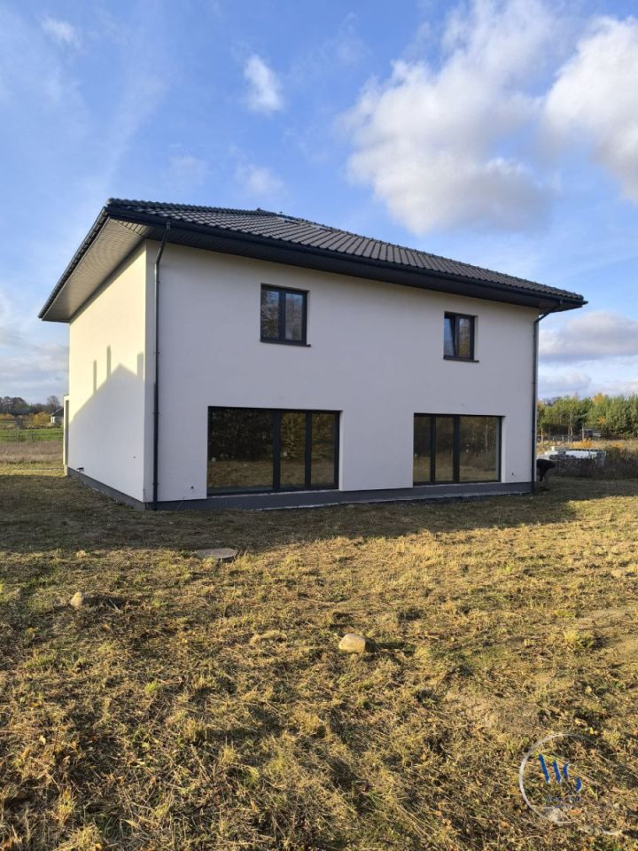 bliźniak, 4 pokoje Dosin, ul. Laurowa