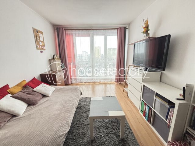 Mieszkanie 3-pokojowe Łódź Dąbrowa, ul. Gersona. Zdjęcie 1