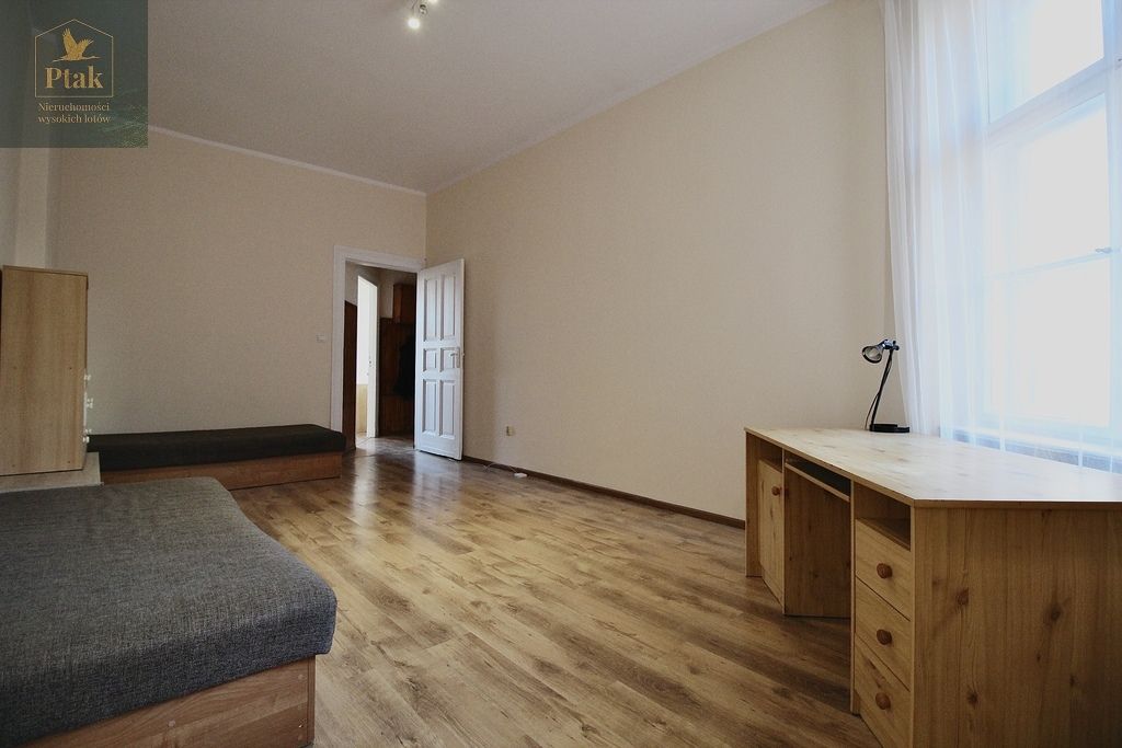 Mieszkanie 4-pokojowe Poznań, ul. Szewska. Zdjęcie 2