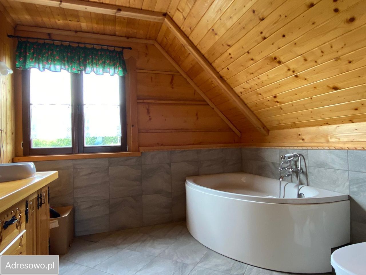 dom wolnostojący, 4 pokoje Zawadka. Zdjęcie 15