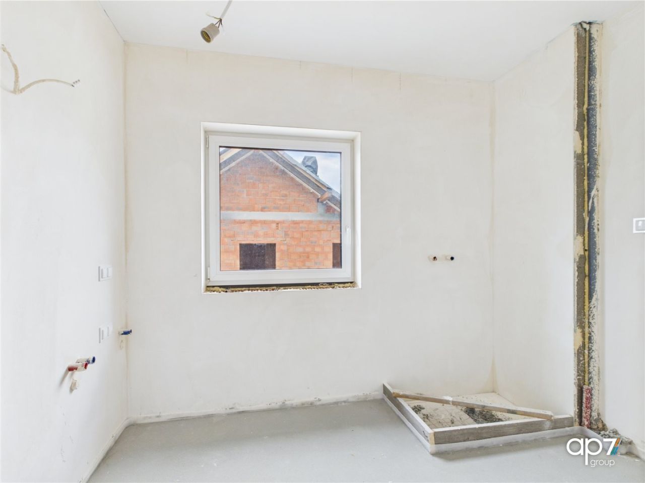 bliźniak, 5 pokoi Bosutów. Zdjęcie 18