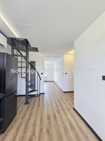 Mieszkanie 4-pokojowe Wałbrzych Stary Zdrój, ul. Stefana Żeromskiego. Zdjęcie 2