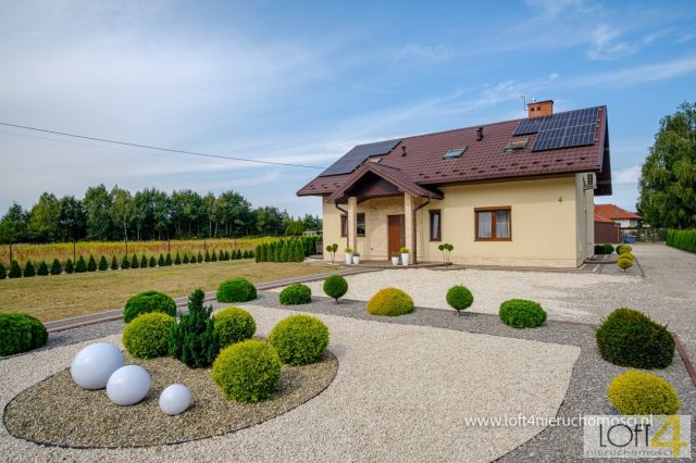 dom wolnostojący, 8 pokoi Żdżary. Zdjęcie 1