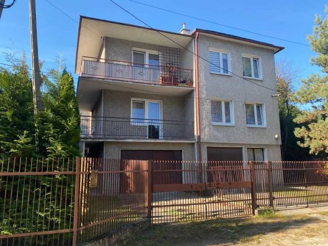 dom wolnostojący, 8 pokoi Kraków Borek Fałęcki, ul. Świebodzicka. Zdjęcie 1