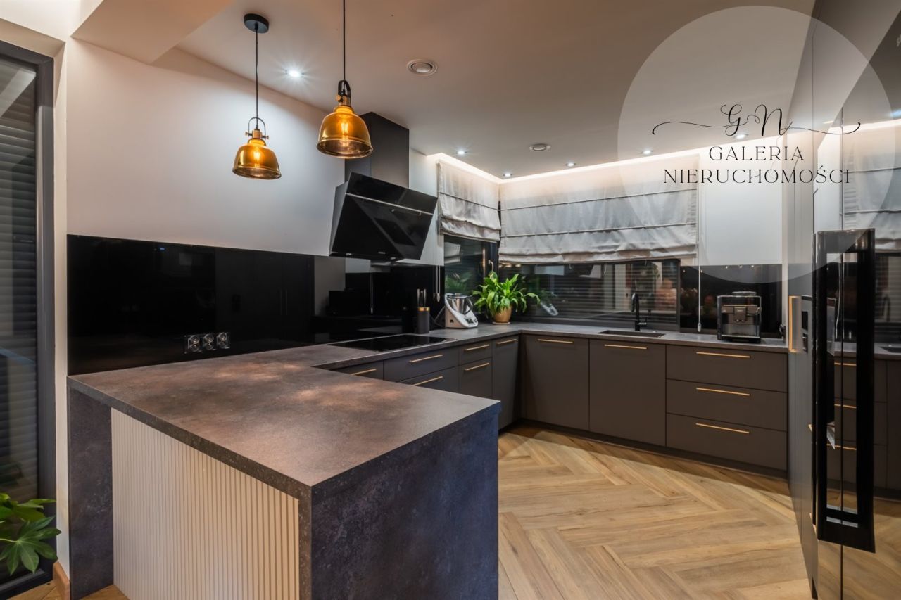 dom wolnostojący, 5 pokoi Zwierzewo. Zdjęcie 7