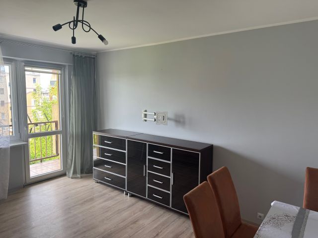 Mieszkanie 3-pokojowe Kutno. Zdjęcie 1