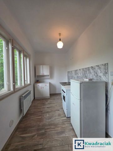 dom wolnostojący, 2 pokoje Sanok, ul. Rymanowska. Zdjęcie 5