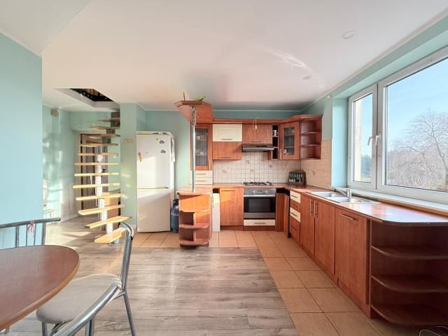 dom wolnostojący, 6 pokoi Wymysłów, ul. Kościuszki. Zdjęcie 2