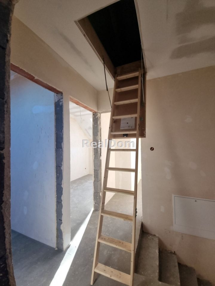 Mieszkanie 4-pokojowe Ochojno. Zdjęcie 5