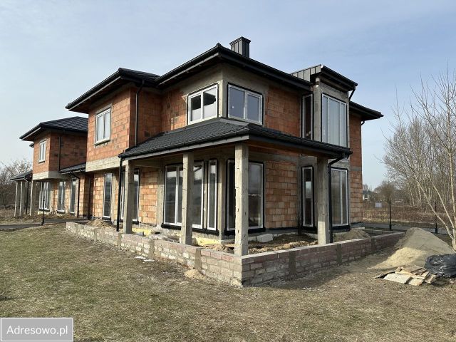 bliźniak, 5 pokoi Łomianki. Zdjęcie 1