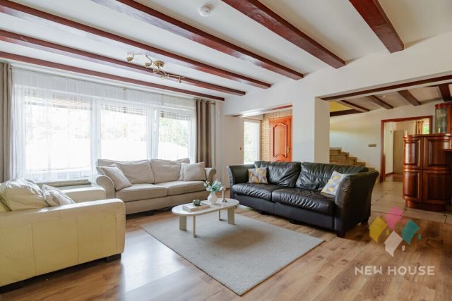 bliźniak, 9 pokoi Zalbki. Zdjęcie 10