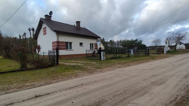 dom wolnostojący, 3 pokoje Nowy Zieluń. Zdjęcie 1