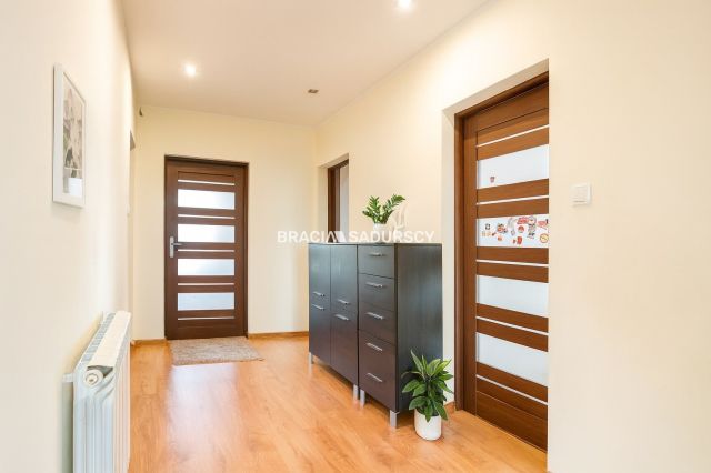 dom wolnostojący, 5 pokoi Kraków Swoszowice, ul. Poronińska. Zdjęcie 21