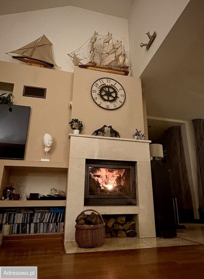 dom wolnostojący, 6 pokoi Łomianki. Zdjęcie 7